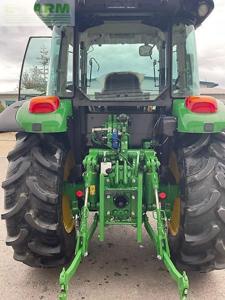John Deere 5075 m - Трактор: фото 4 John Deere 5075 m - Трактор: фото 4