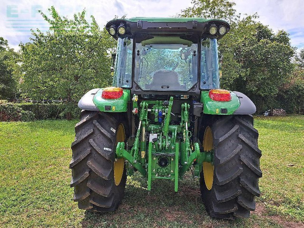John Deere 5100m - Трактор: фото 4 John Deere 5100m - Трактор: фото 4