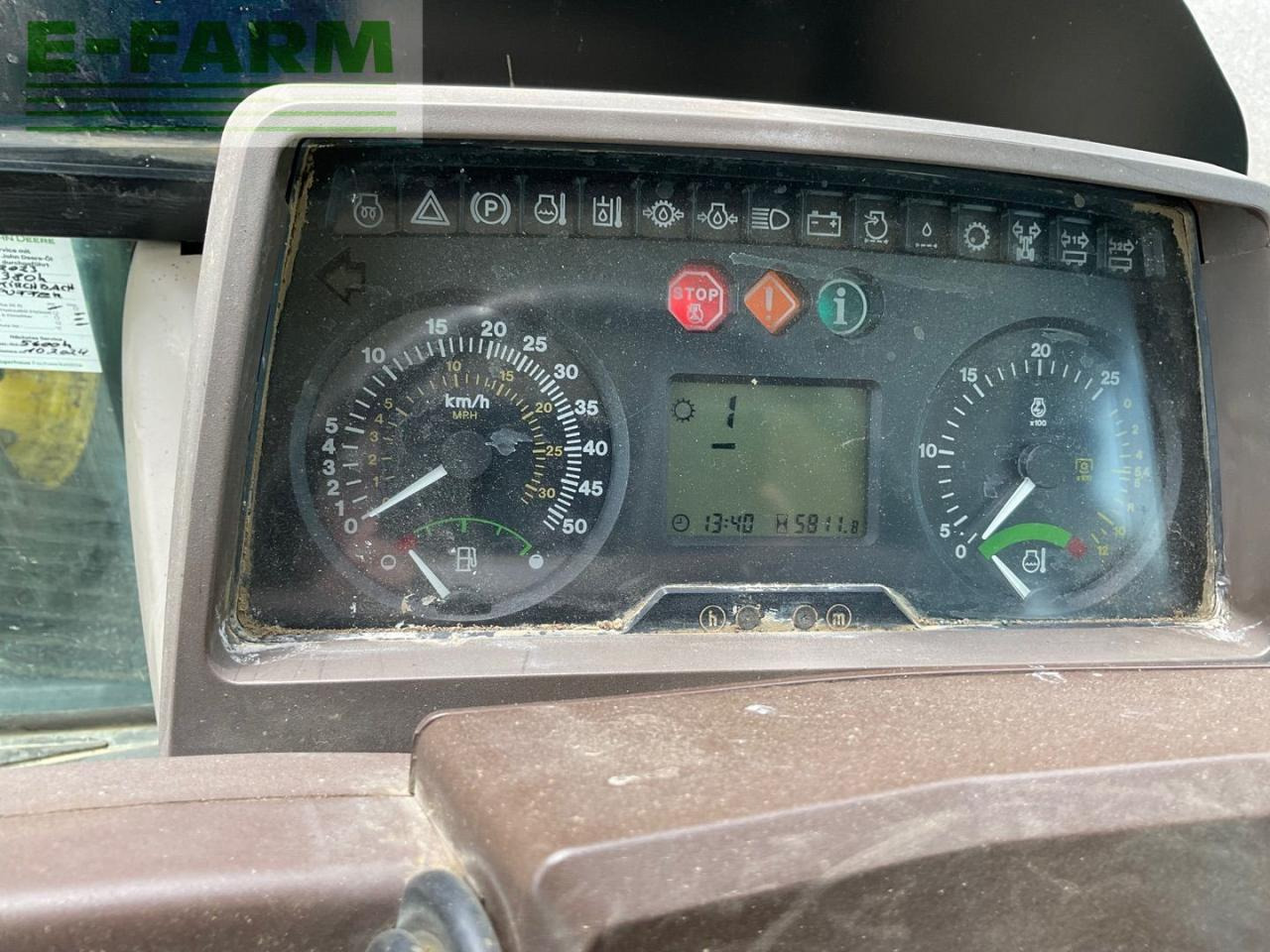 Трактор John Deere 5820: фото 18