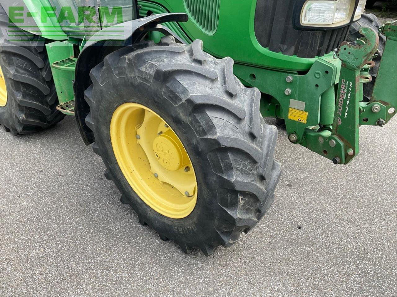 Трактор John Deere 5820: фото 10