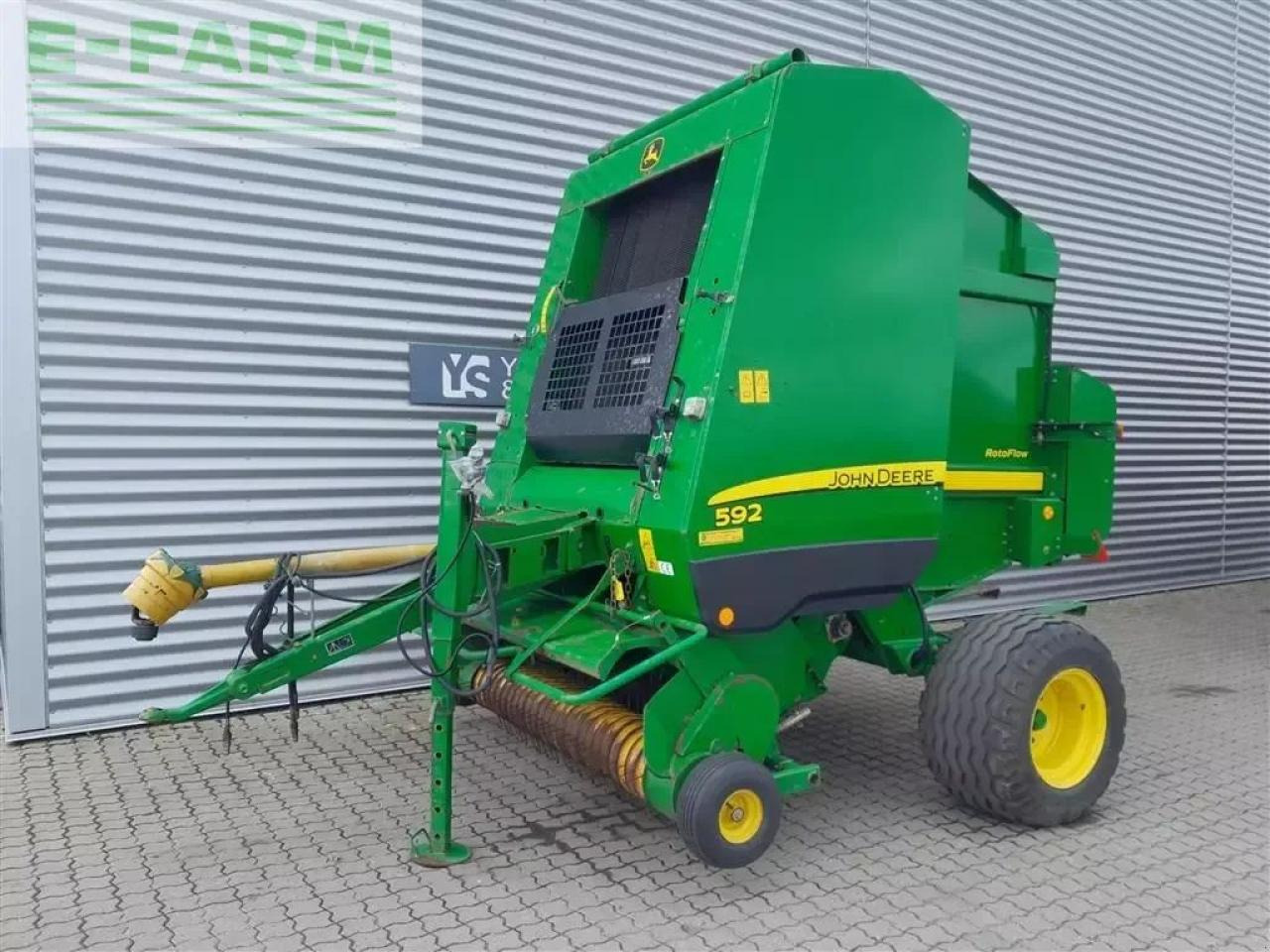 John Deere 592 - Пресс-подборщик тюковый: фото 2 John Deere 592 - Пресс-подборщик тюковый: фото 2