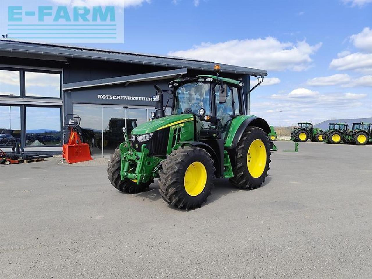 John Deere 6100m - Трактор: фото 1 John Deere 6100m - Трактор: фото 1