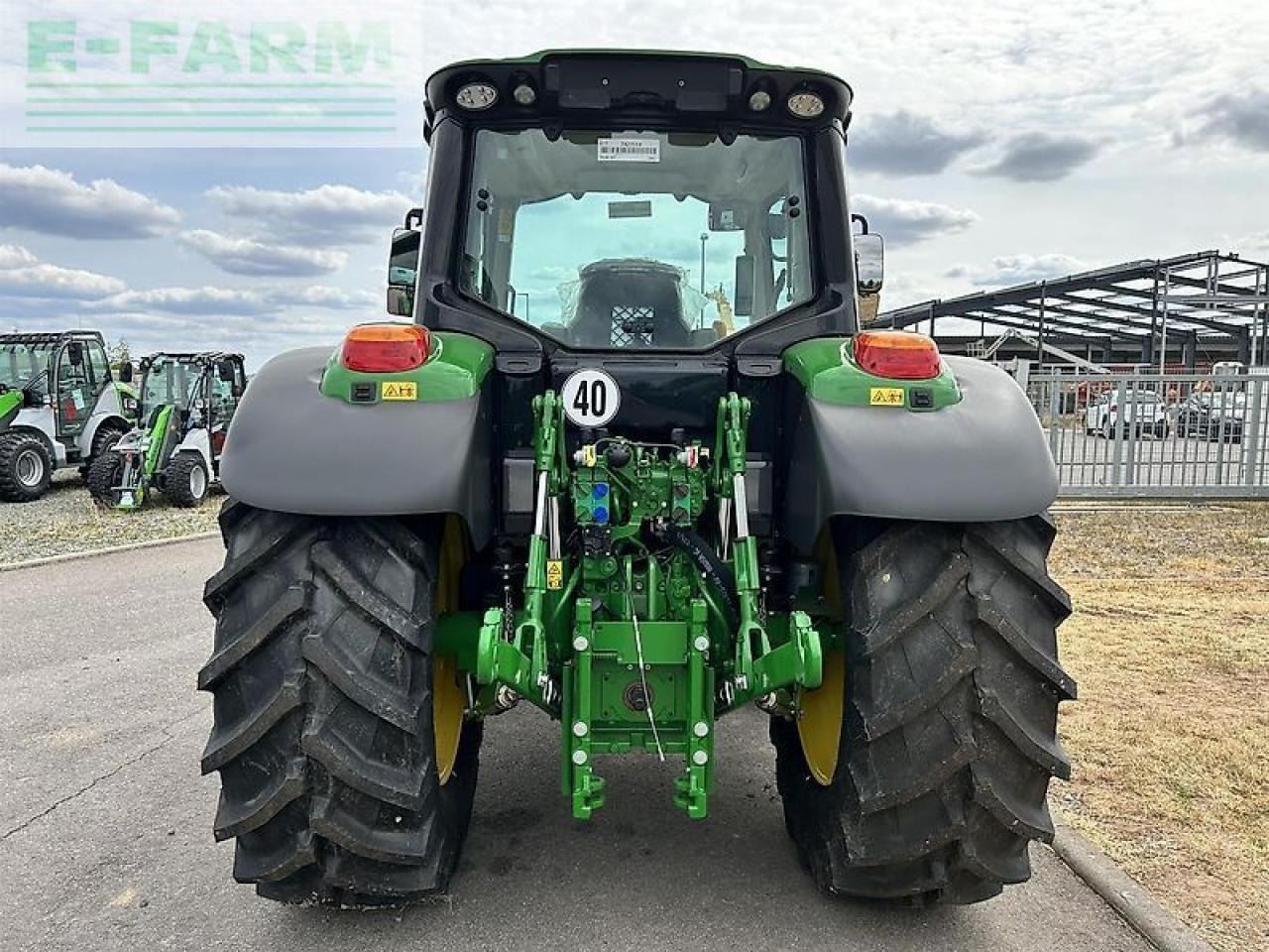 John Deere 6100m aq+ demo - Трактор: фото 4 John Deere 6100m aq+ demo - Трактор: фото 4