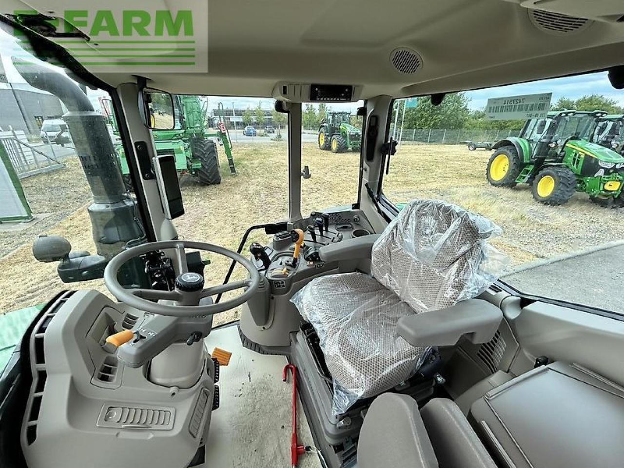 John Deere 6100m aq+ demo - Трактор: фото 5 John Deere 6100m aq+ demo - Трактор: фото 5