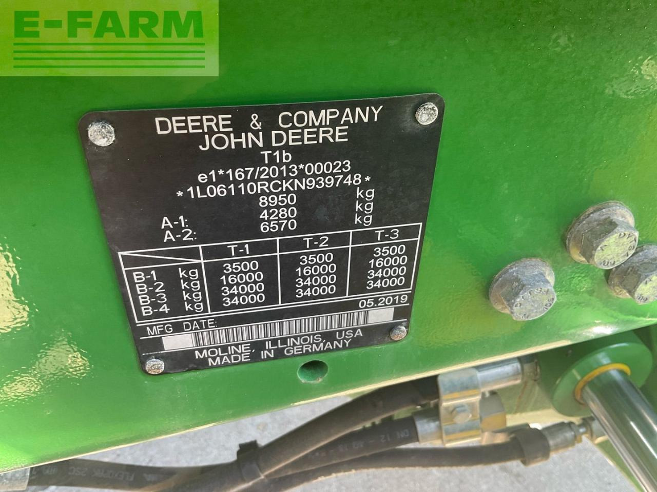 Трактор John Deere 6110R: фото 13