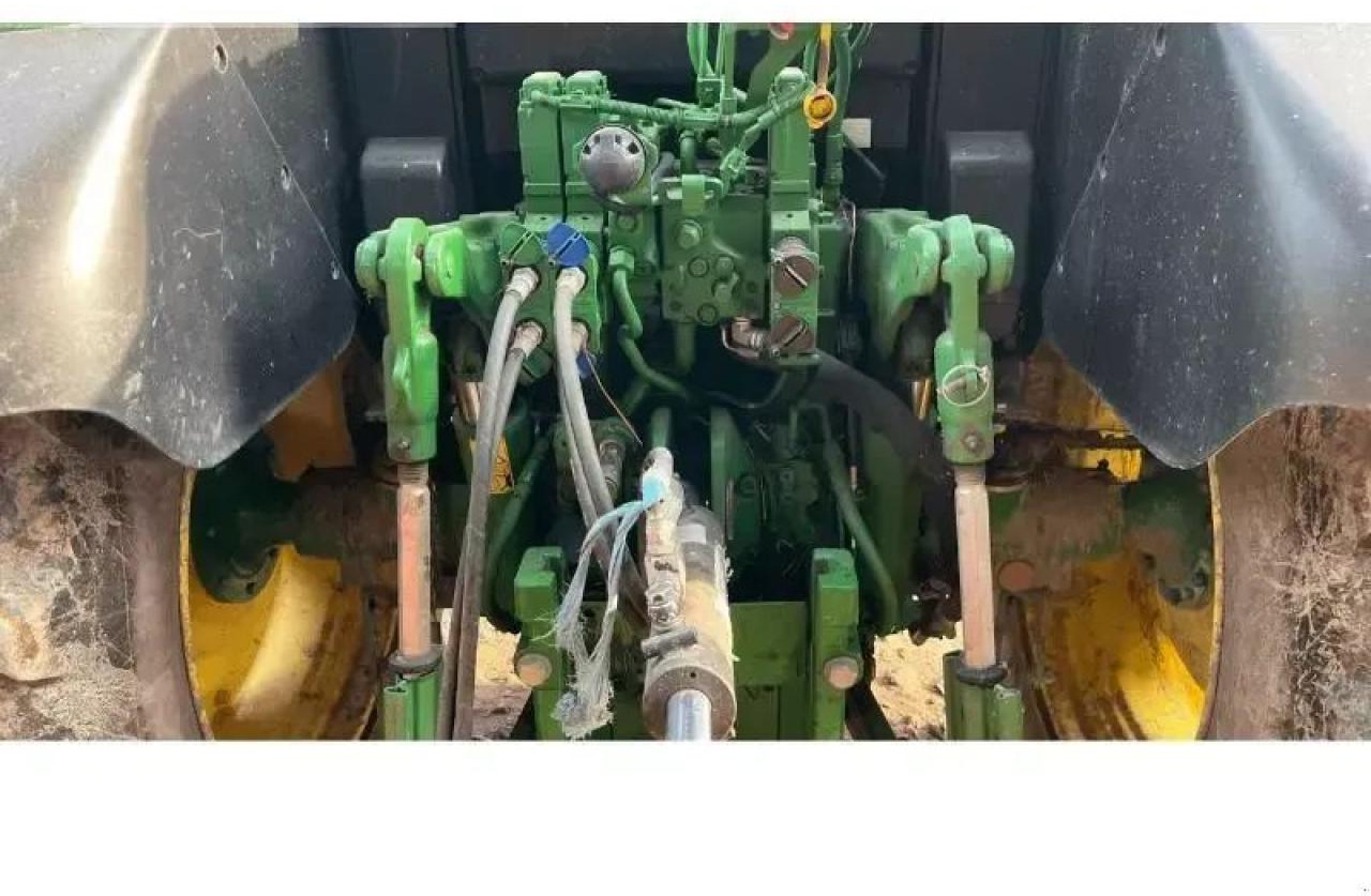 John Deere 6110m - Трактор: фото 5 John Deere 6110m - Трактор: фото 5