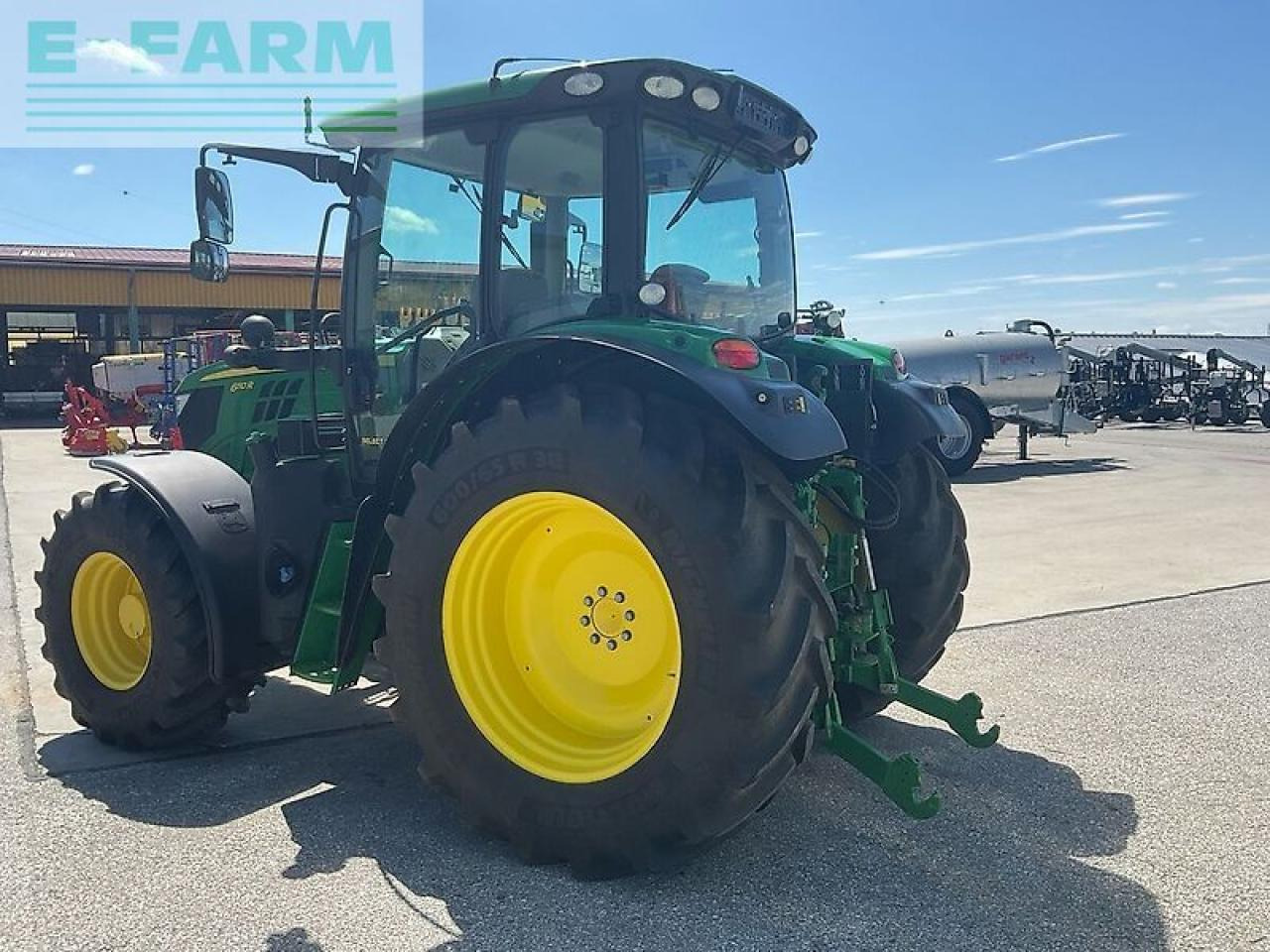 John Deere 6110r - Трактор: фото 4 John Deere 6110r - Трактор: фото 4