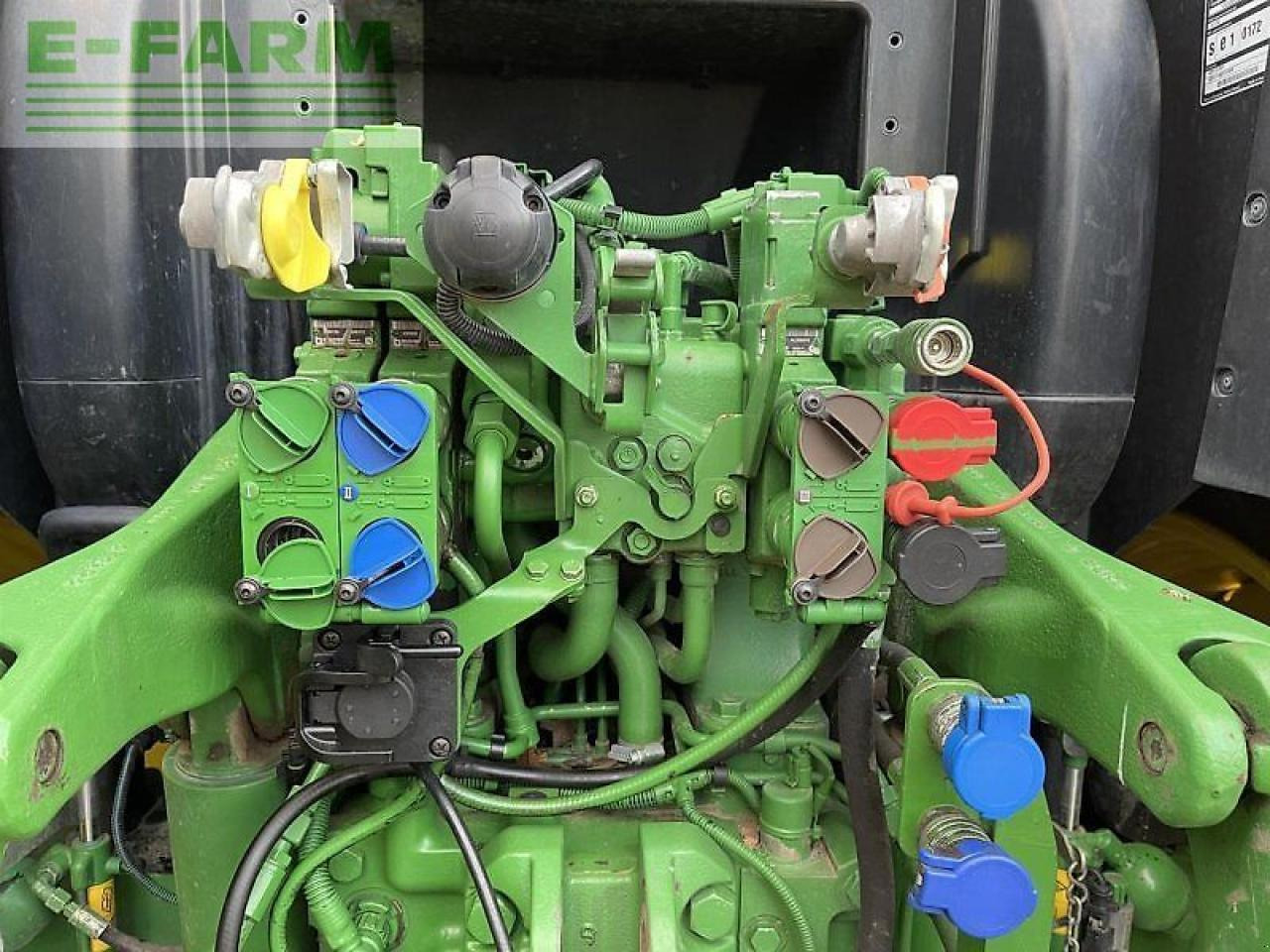 John Deere 6140r dd 40 - Трактор: фото 5 John Deere 6140r dd 40 - Трактор: фото 5