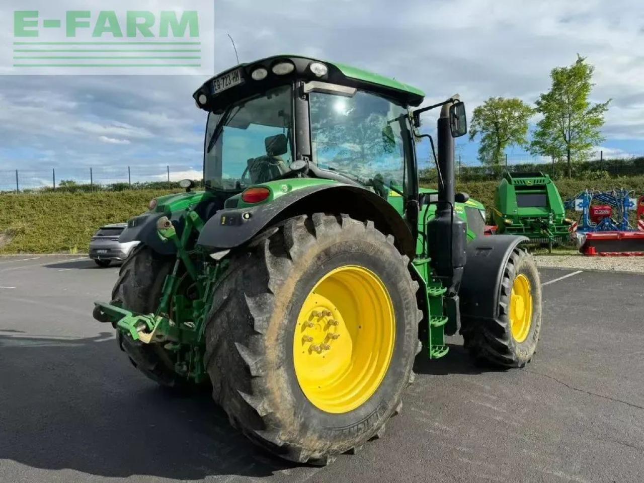 John Deere 6145 r autoquad destockage - Трактор: фото 4 John Deere 6145 r autoquad destockage - Трактор: фото 4
