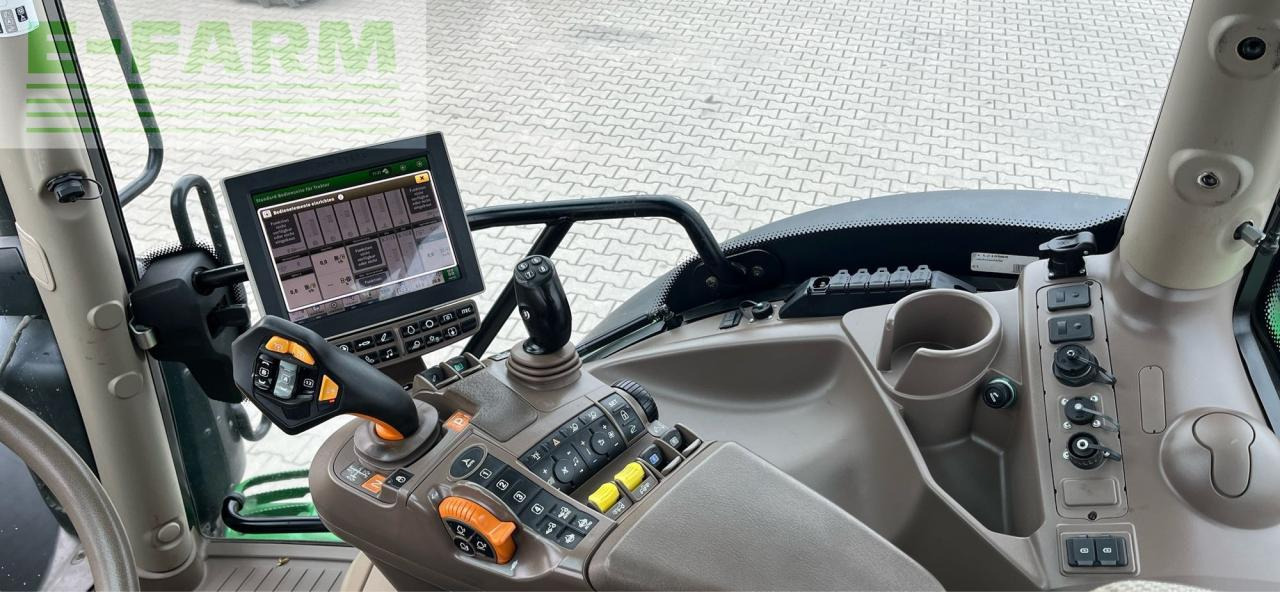 Трактор John Deere 6155 R: фото 45