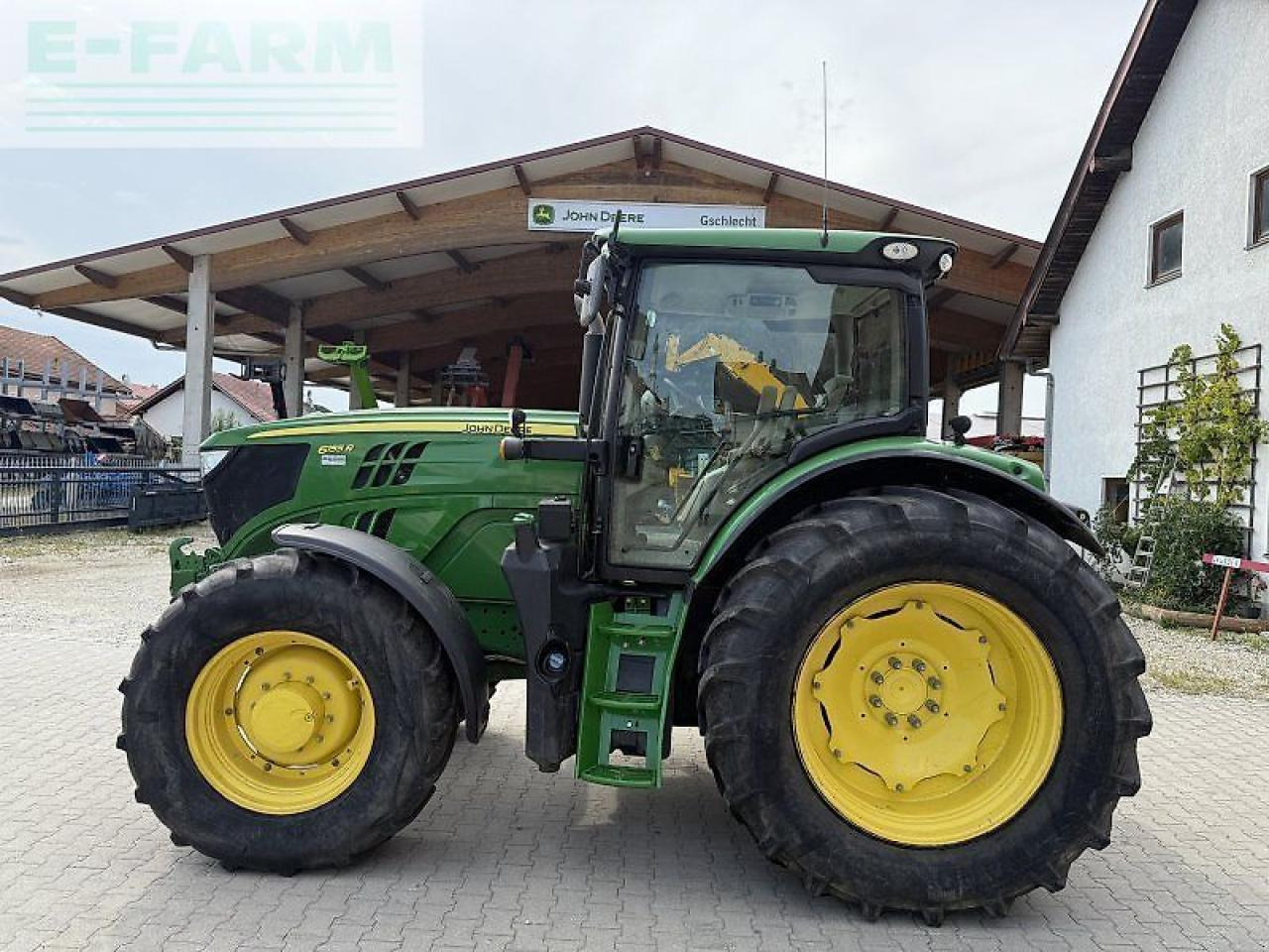 John Deere 6155r - Трактор: фото 4 John Deere 6155r - Трактор: фото 4