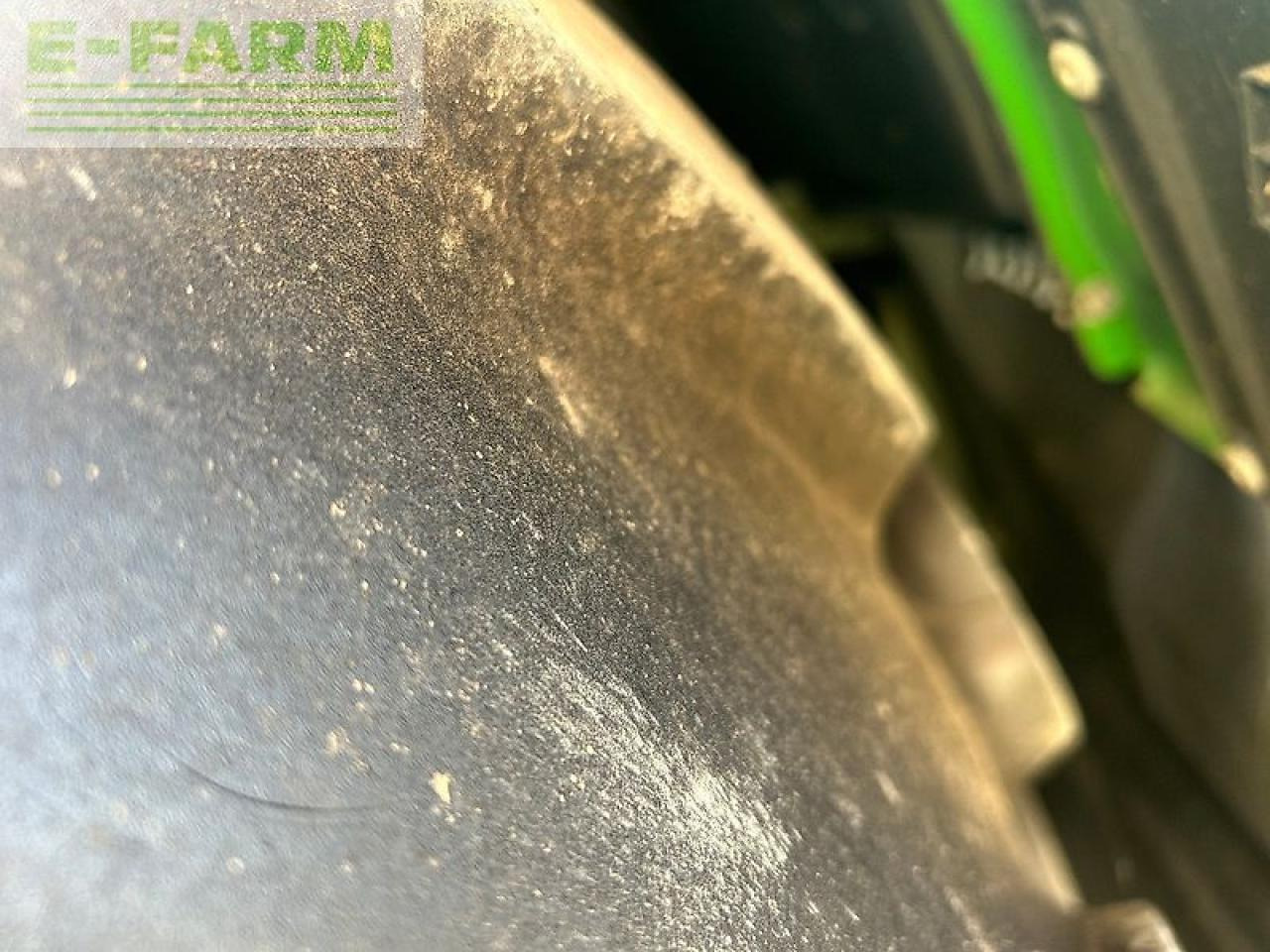 Трактор John Deere 6155r: фото 7