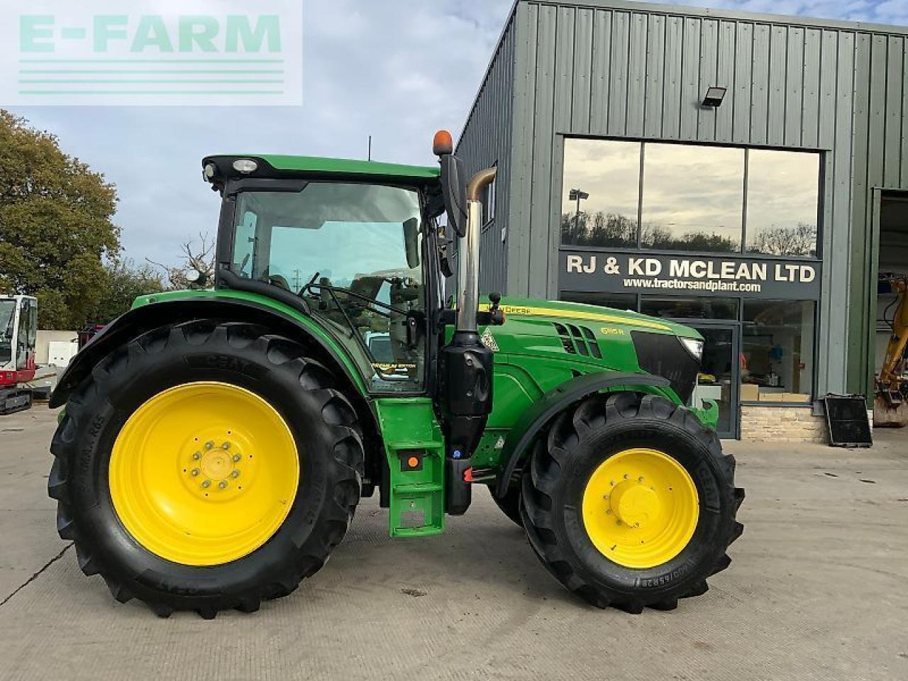 John Deere 6155r premium edition tractor (st24649) - Трактор: фото 1 John Deere 6155r premium edition tractor (st24649) - Трактор: фото 1