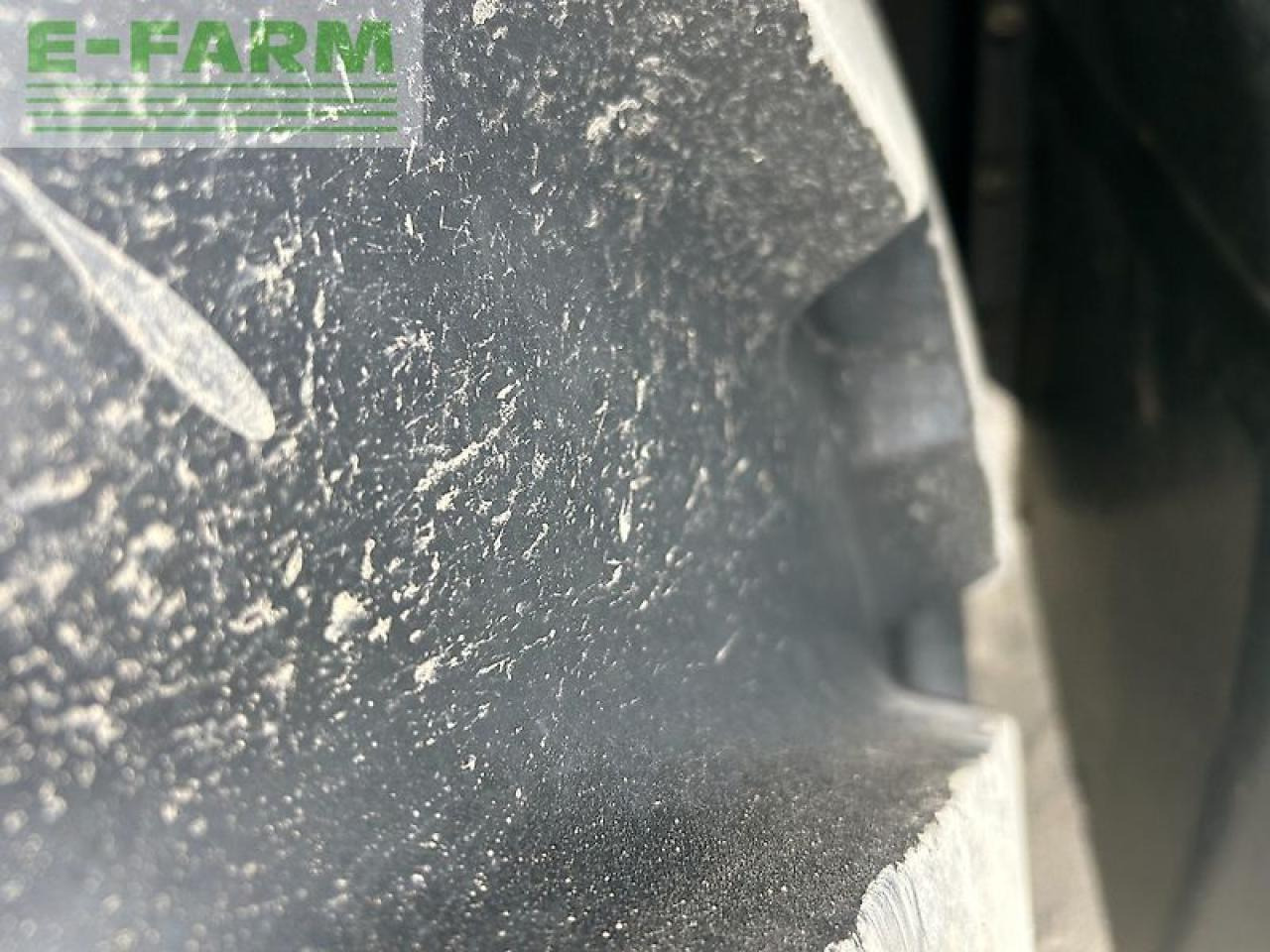 Трактор John Deere 6175r: фото 7