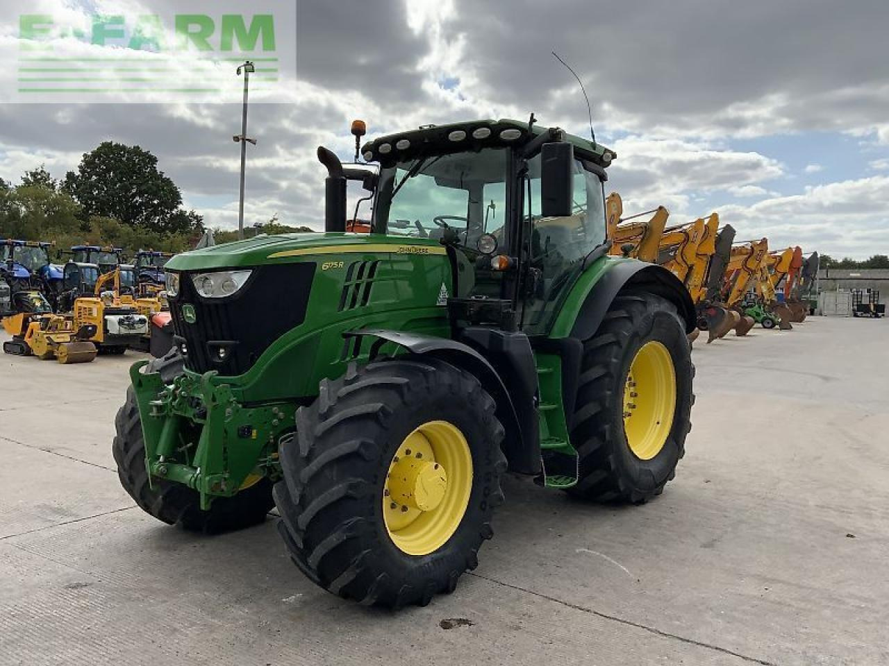 John Deere 6175r tractor (st24009) - Трактор: фото 4 John Deere 6175r tractor (st24009) - Трактор: фото 4