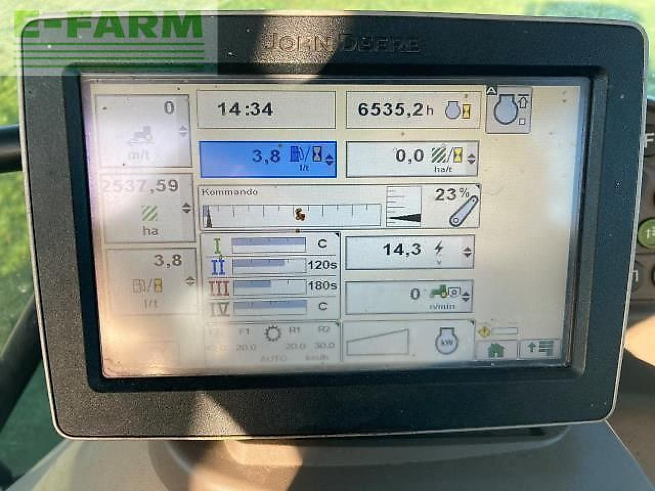Трактор John Deere 6190r: фото 13