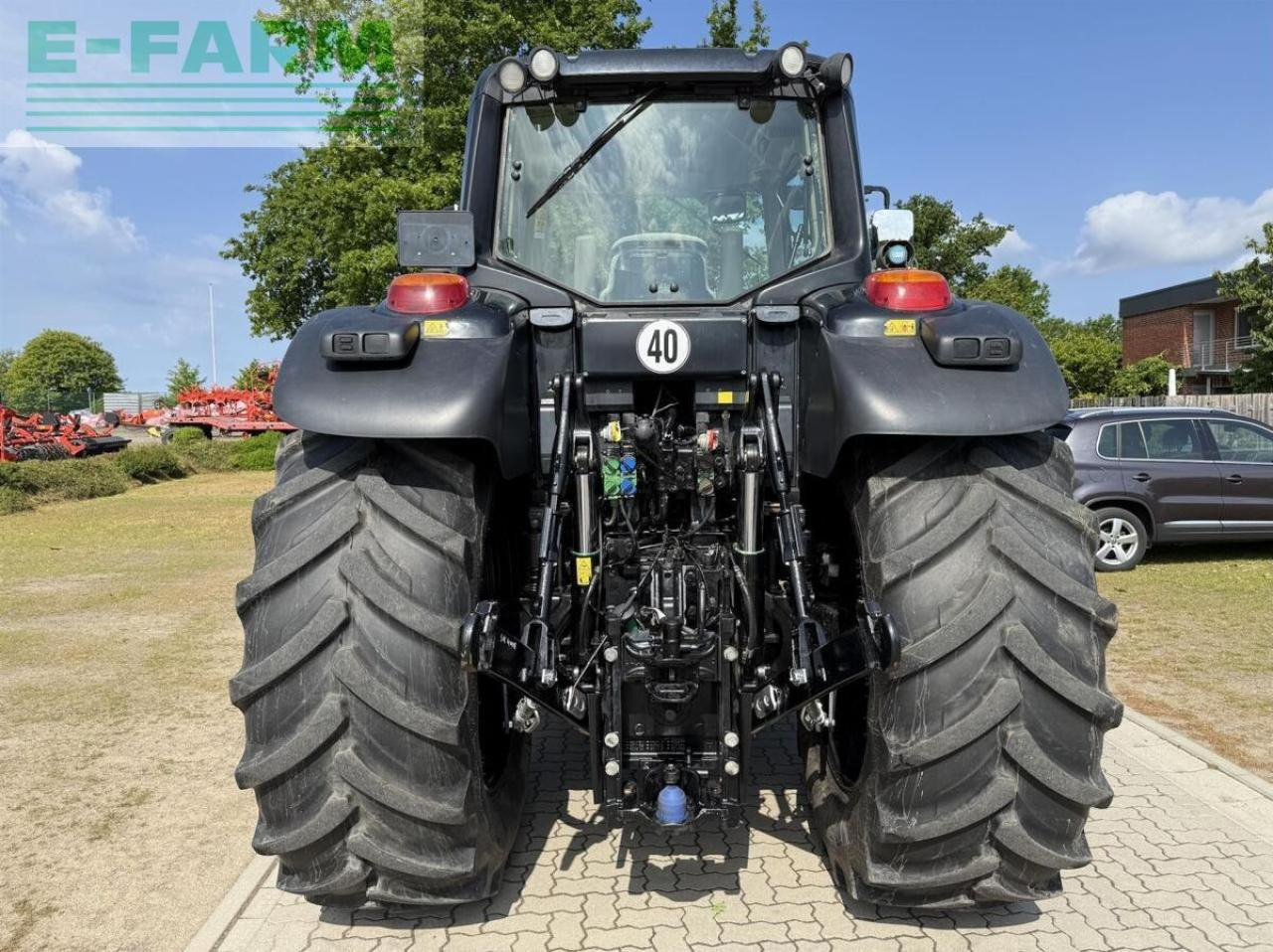 John Deere 6195m black - Трактор: фото 4 John Deere 6195m black - Трактор: фото 4