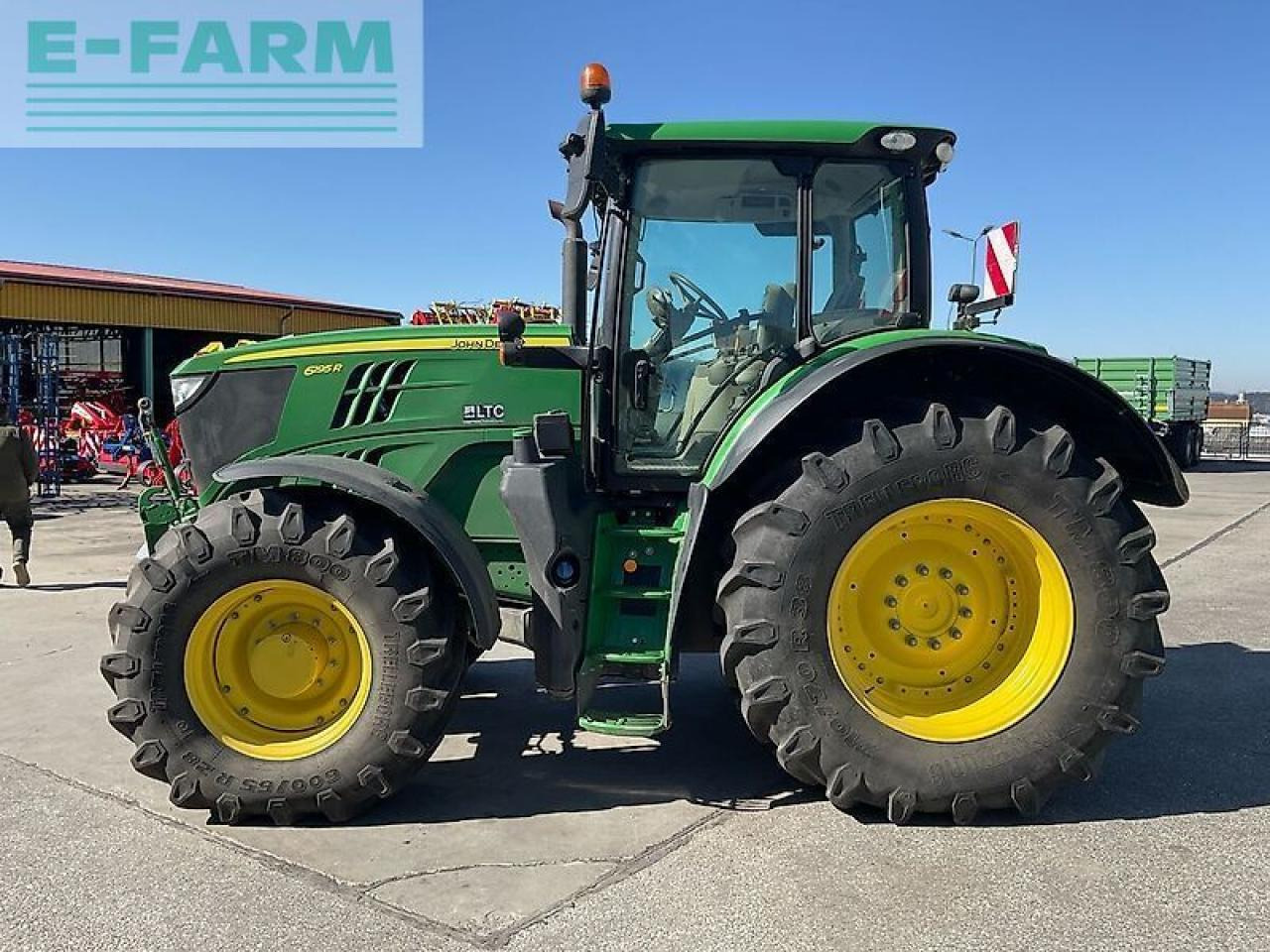 Трактор John Deere 6195r: фото 9