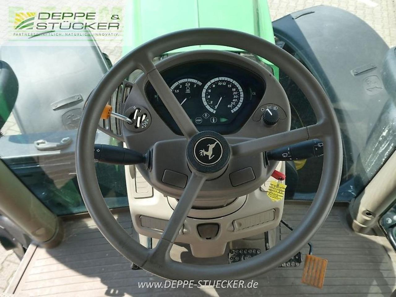 Трактор John Deere 6195r: фото 13