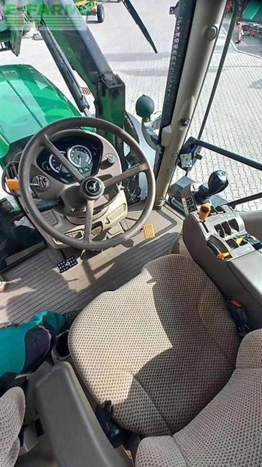 John Deere 6210r - Трактор: фото 5 John Deere 6210r - Трактор: фото 5
