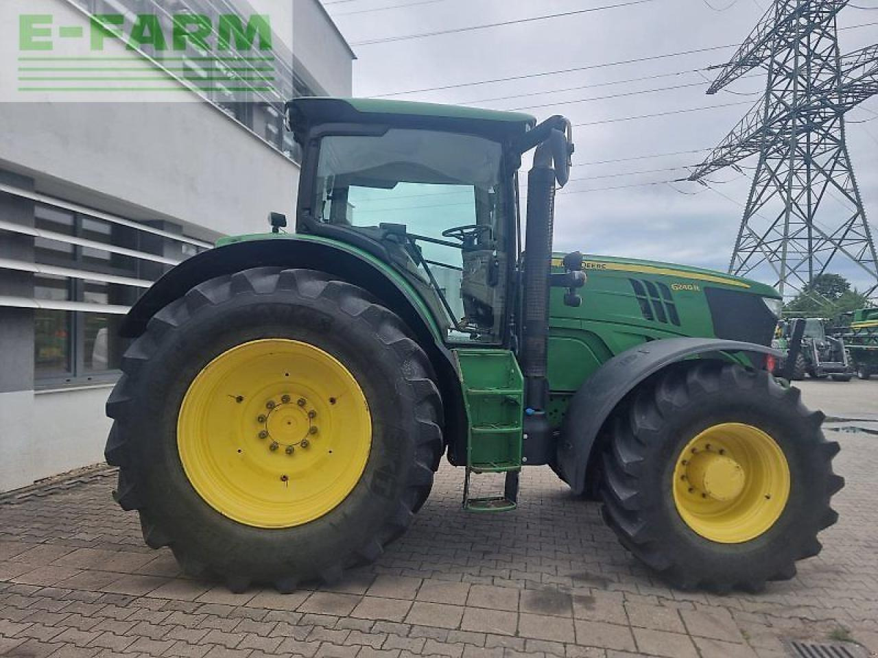 John Deere 6210r - Трактор: фото 4 John Deere 6210r - Трактор: фото 4