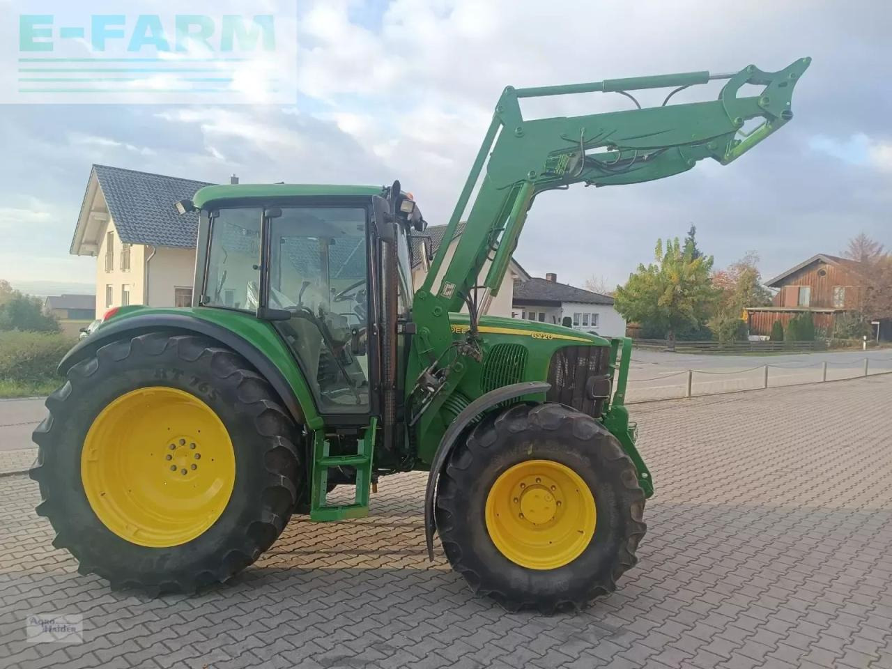 John Deere 6220se - Трактор: фото 3 John Deere 6220se - Трактор: фото 3