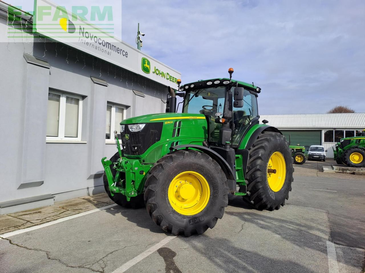 John Deere 6250R - Трактор: фото 1 John Deere 6250R - Трактор: фото 1