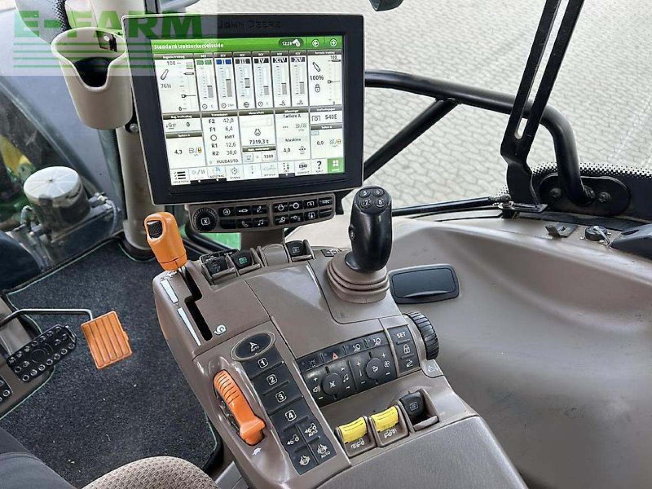 John Deere 6250r - Трактор: фото 3 John Deere 6250r - Трактор: фото 3