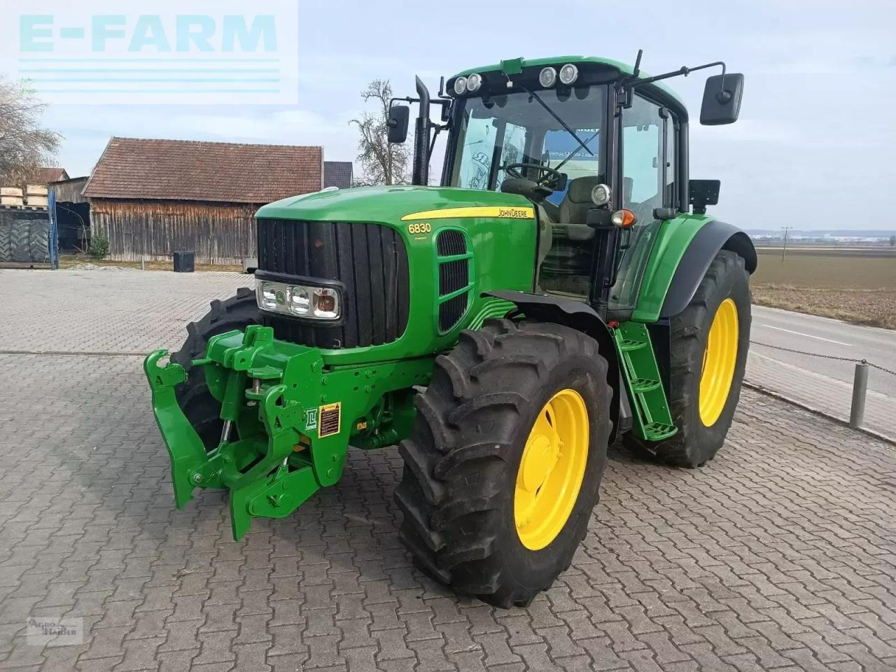John Deere 6830 premium - Трактор: фото 3 John Deere 6830 premium - Трактор: фото 3