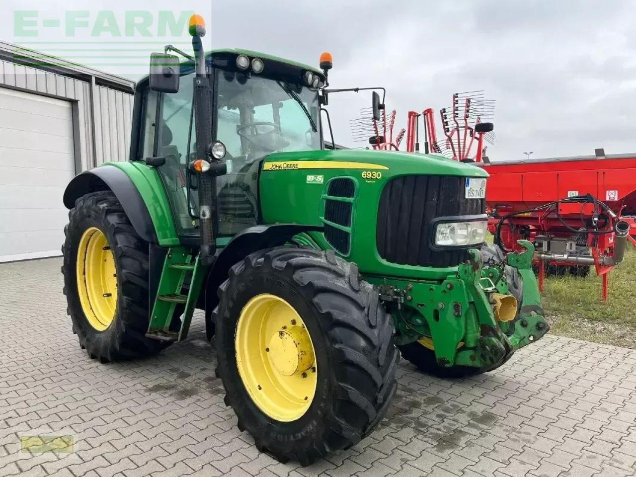 John Deere 6930 premium - Трактор: фото 4 John Deere 6930 premium - Трактор: фото 4