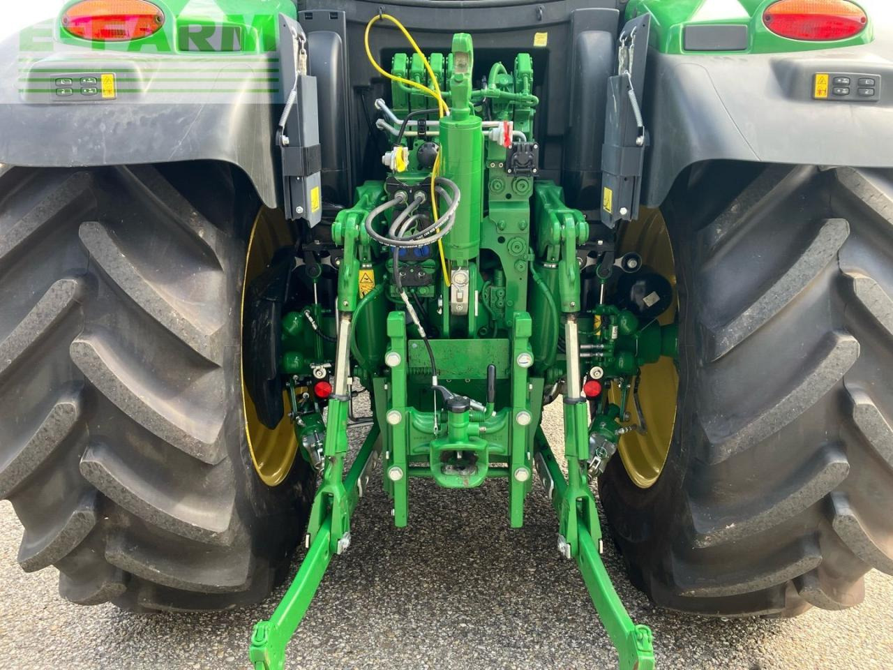 Трактор John Deere 6R 150: фото 15