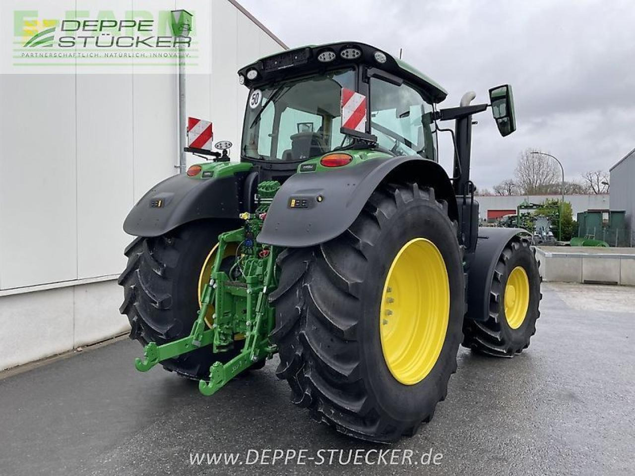 John Deere 6r 175 - Трактор: фото 2 John Deere 6r 175 - Трактор: фото 2