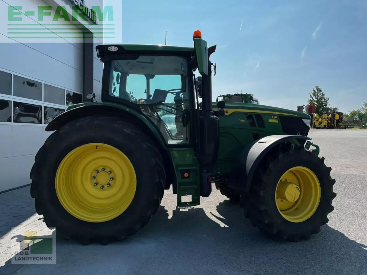 John Deere 6r 185 - Трактор: фото 3 John Deere 6r 185 - Трактор: фото 3