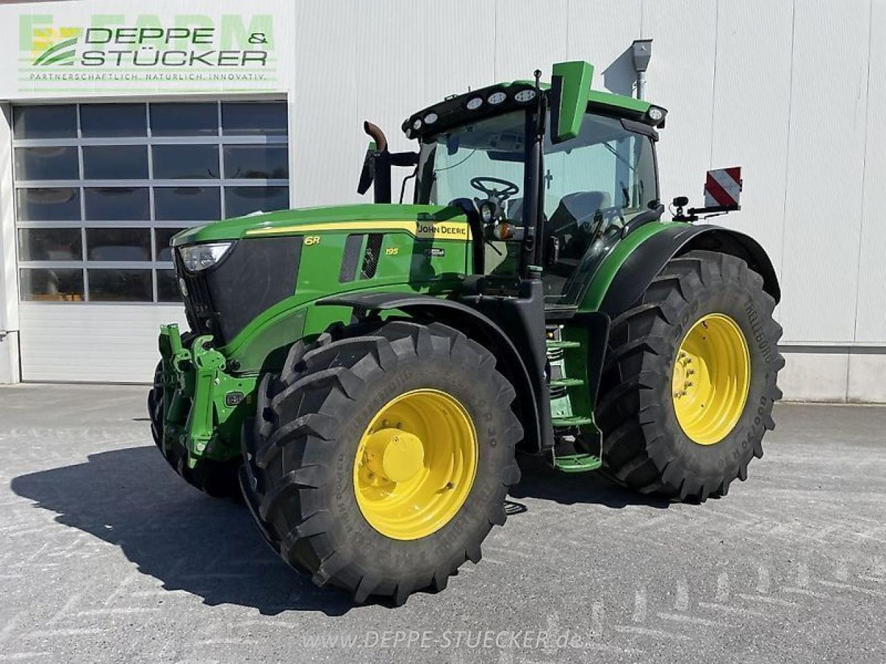 John Deere 6r 195 - Трактор: фото 1 John Deere 6r 195 - Трактор: фото 1