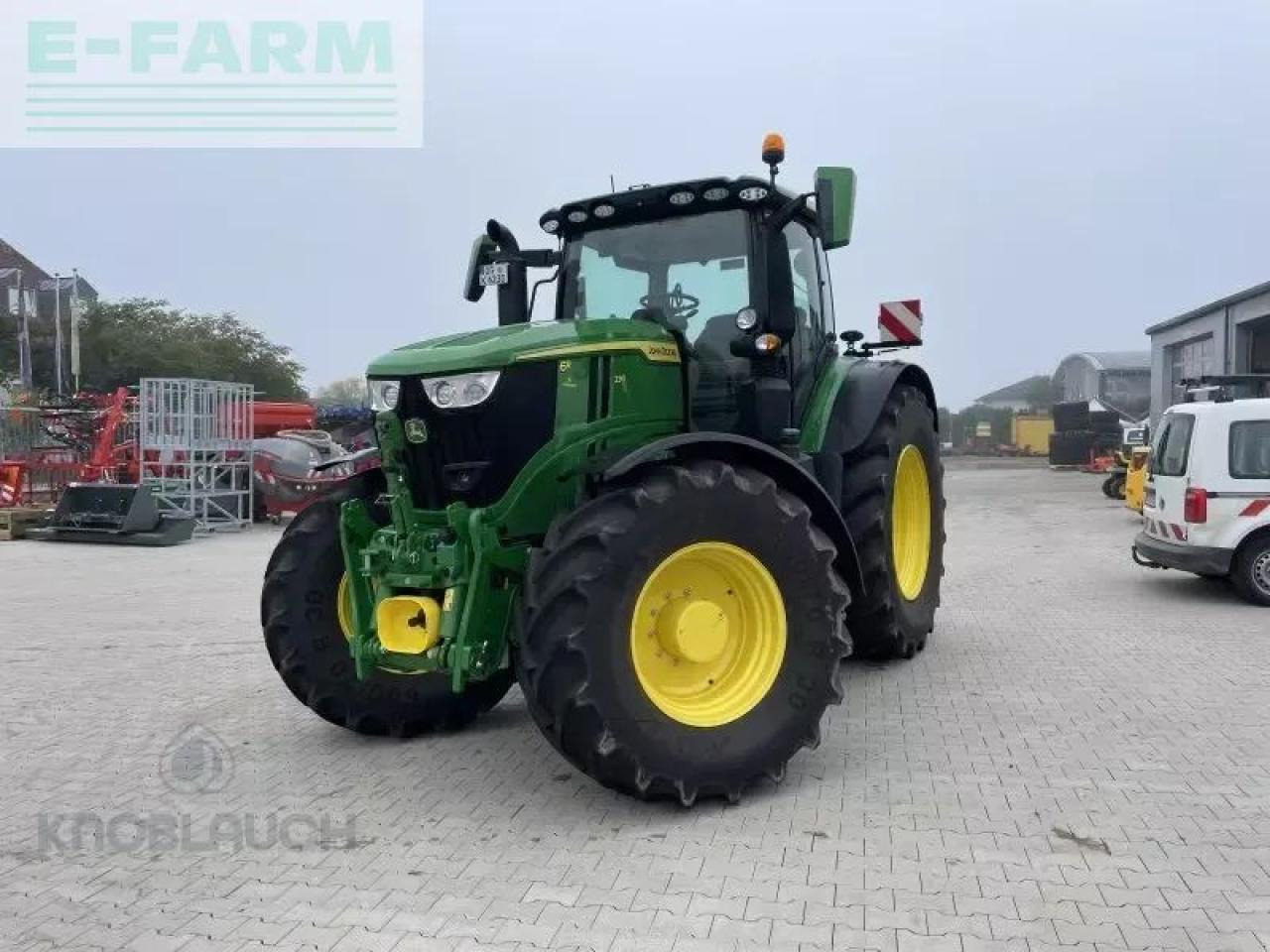 John Deere 6r 230 - Трактор: фото 5 John Deere 6r 230 - Трактор: фото 5
