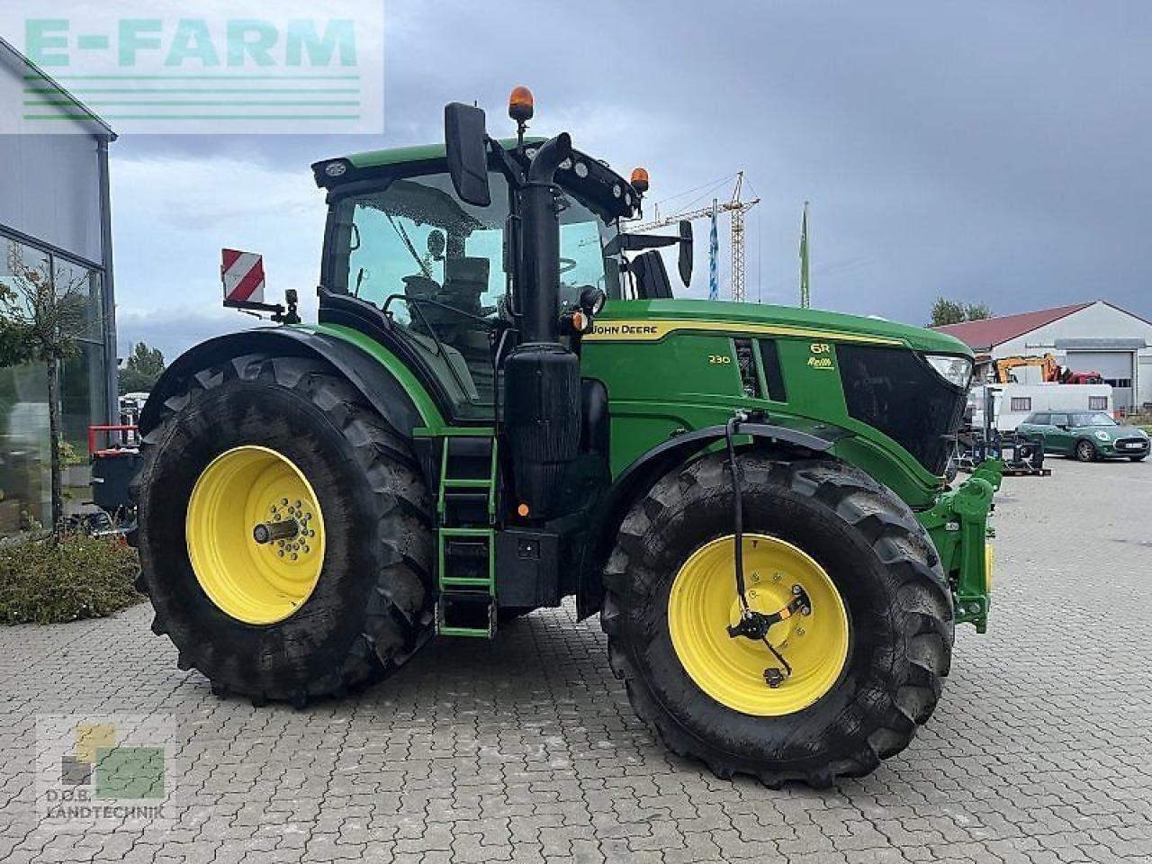 John Deere 6r 230 - Трактор: фото 4 John Deere 6r 230 - Трактор: фото 4