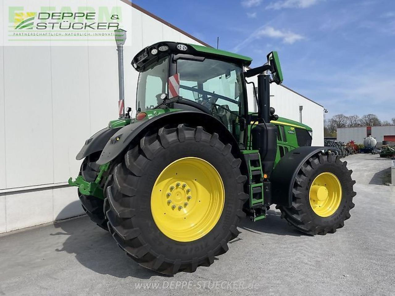John Deere 6r 250 - Трактор: фото 3 John Deere 6r 250 - Трактор: фото 3