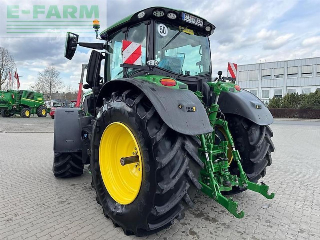 John Deere 6r 250 - Трактор: фото 5 John Deere 6r 250 - Трактор: фото 5