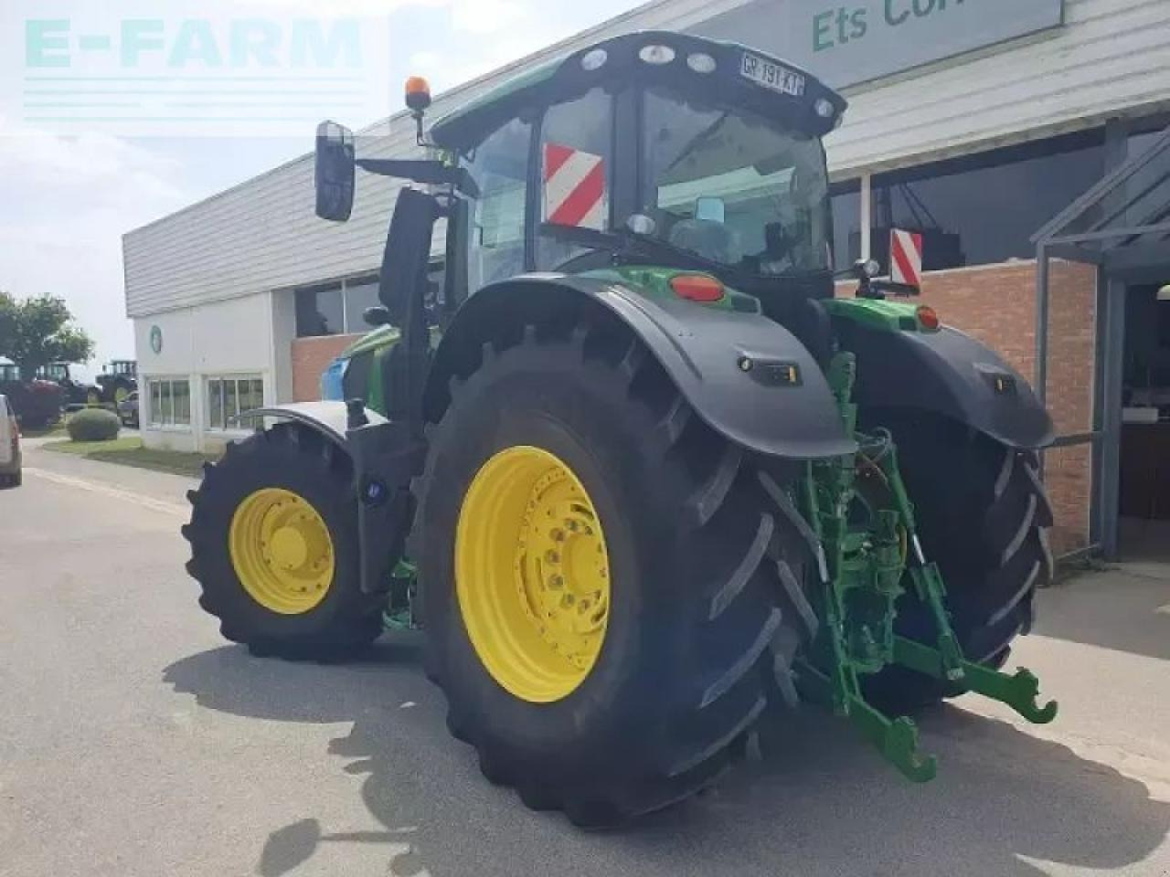 John Deere 6r 250 - Трактор: фото 4 John Deere 6r 250 - Трактор: фото 4