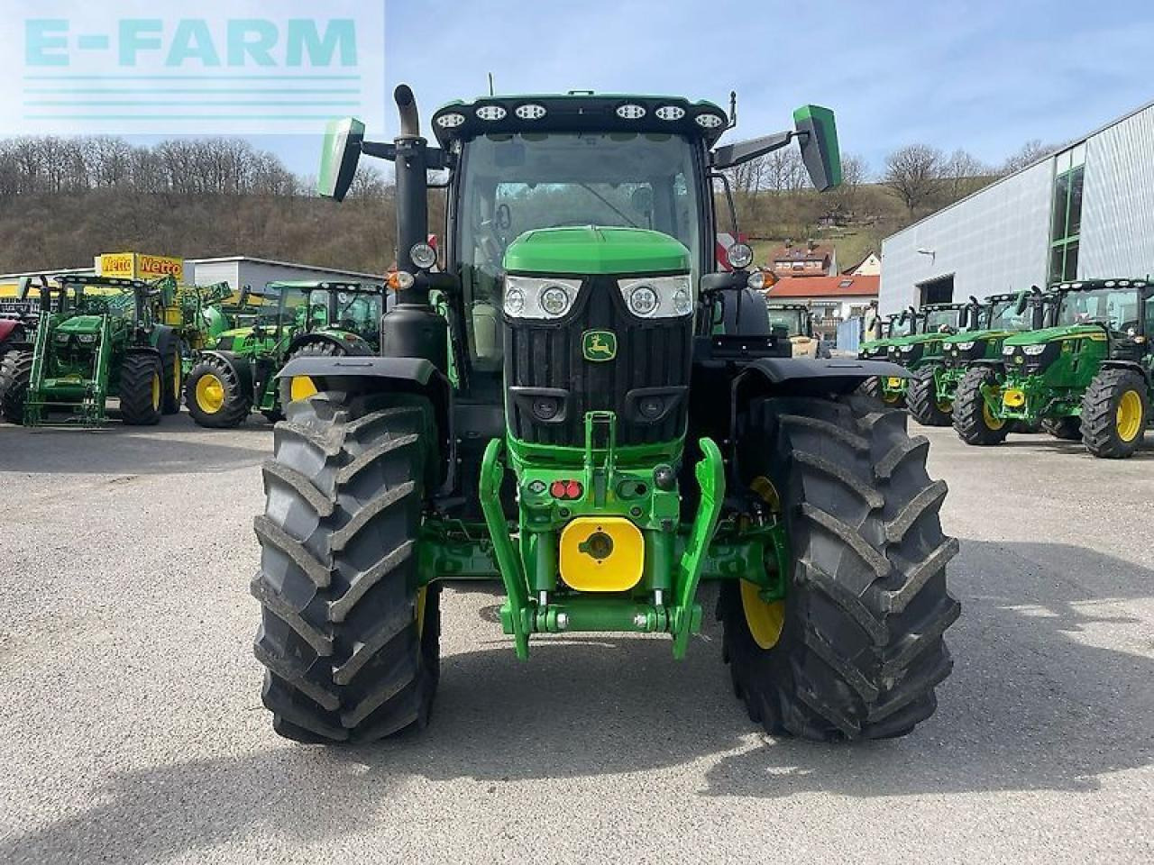 John Deere 6r215 / 6r 215 - Трактор: фото 3 John Deere 6r215 / 6r 215 - Трактор: фото 3