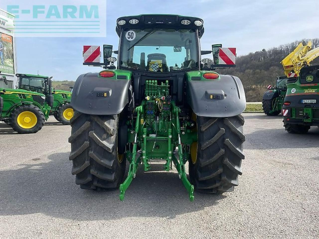 John Deere 6r215 / 6r 215 - Трактор: фото 4 John Deere 6r215 / 6r 215 - Трактор: фото 4