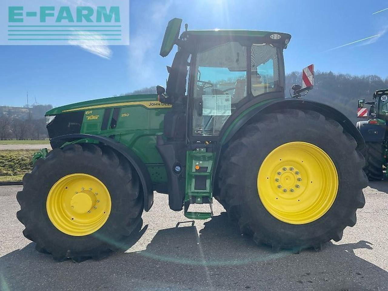 John Deere 6r250 / 6r 250 - Трактор: фото 3 John Deere 6r250 / 6r 250 - Трактор: фото 3