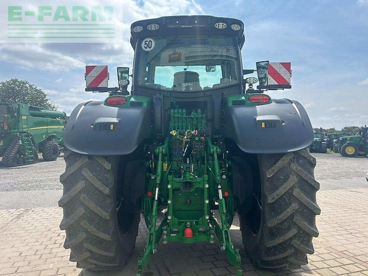 John Deere 6r250 - Трактор: фото 5 John Deere 6r250 - Трактор: фото 5