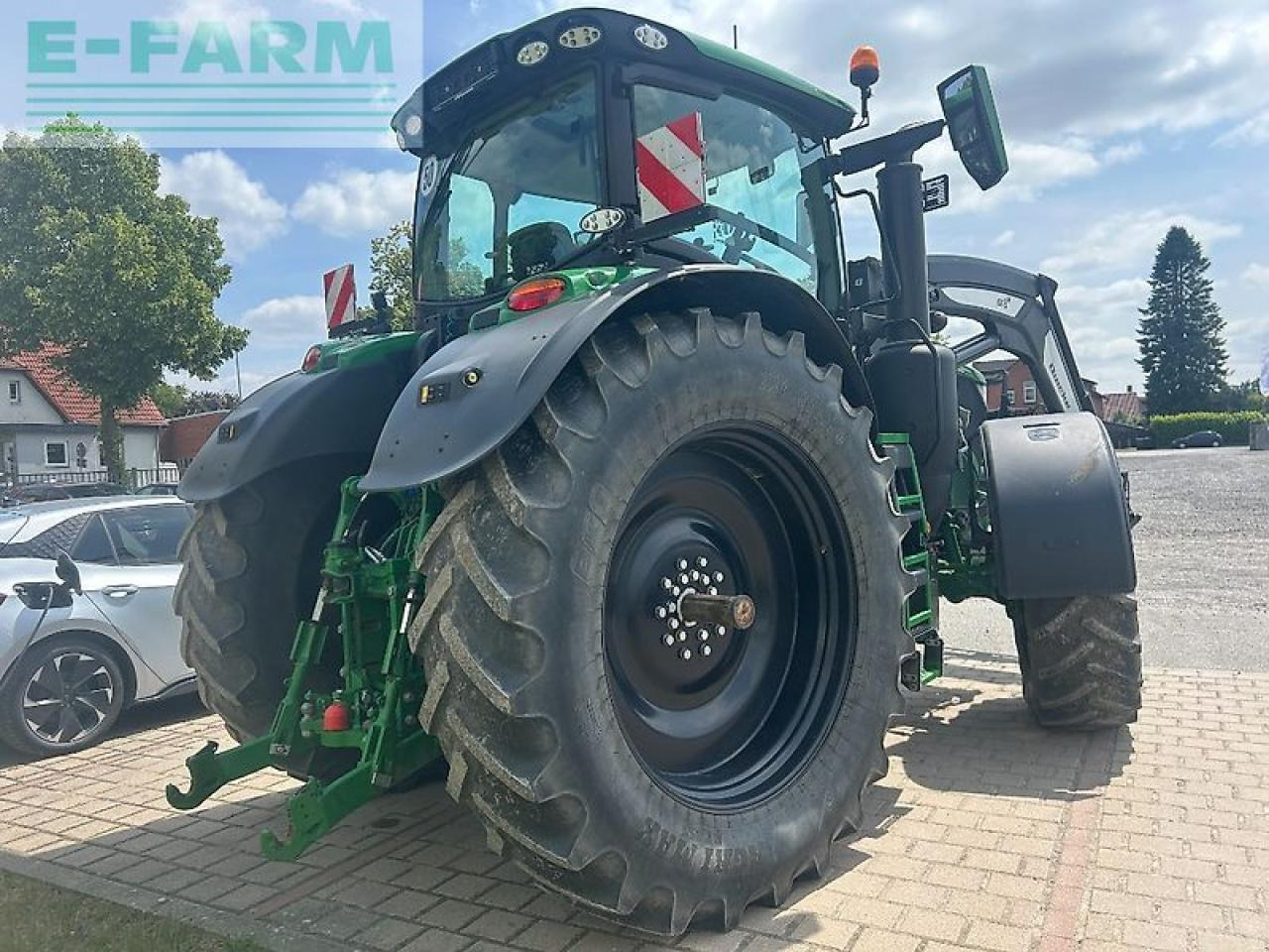John Deere 6r250 - Трактор: фото 4 John Deere 6r250 - Трактор: фото 4