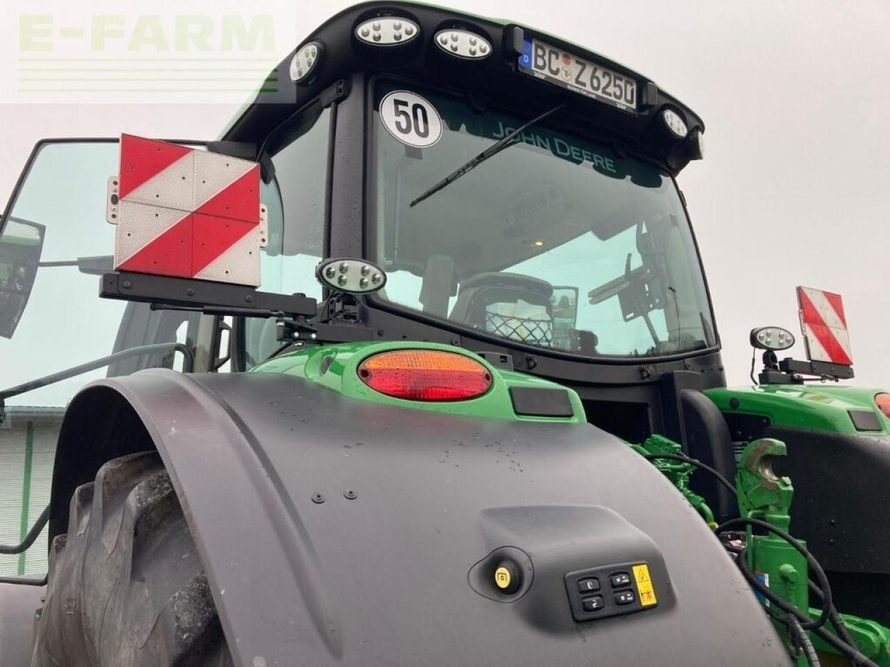 John Deere 6r250 - Трактор: фото 5 John Deere 6r250 - Трактор: фото 5