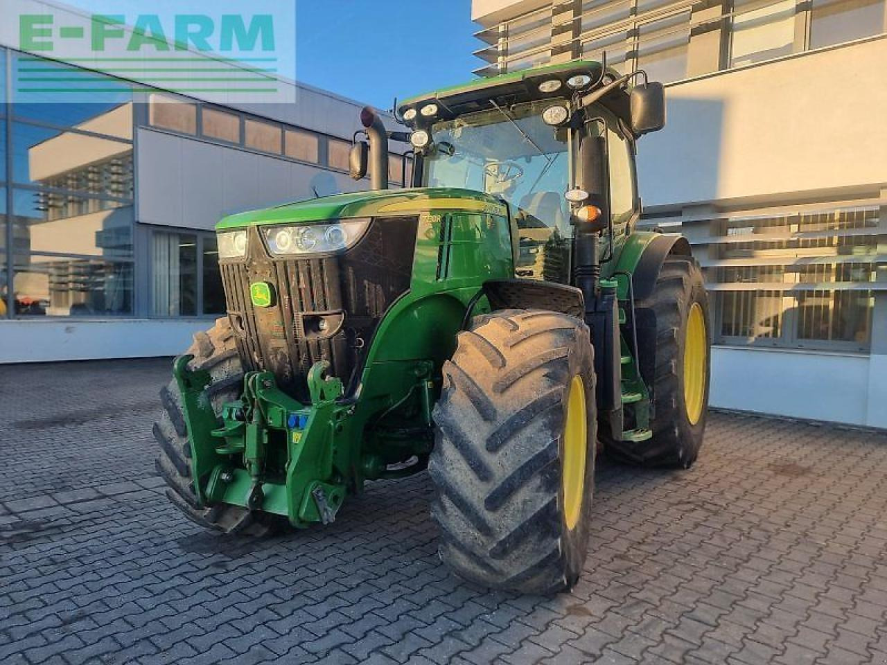 John Deere 7230r - Трактор: фото 1 John Deere 7230r - Трактор: фото 1