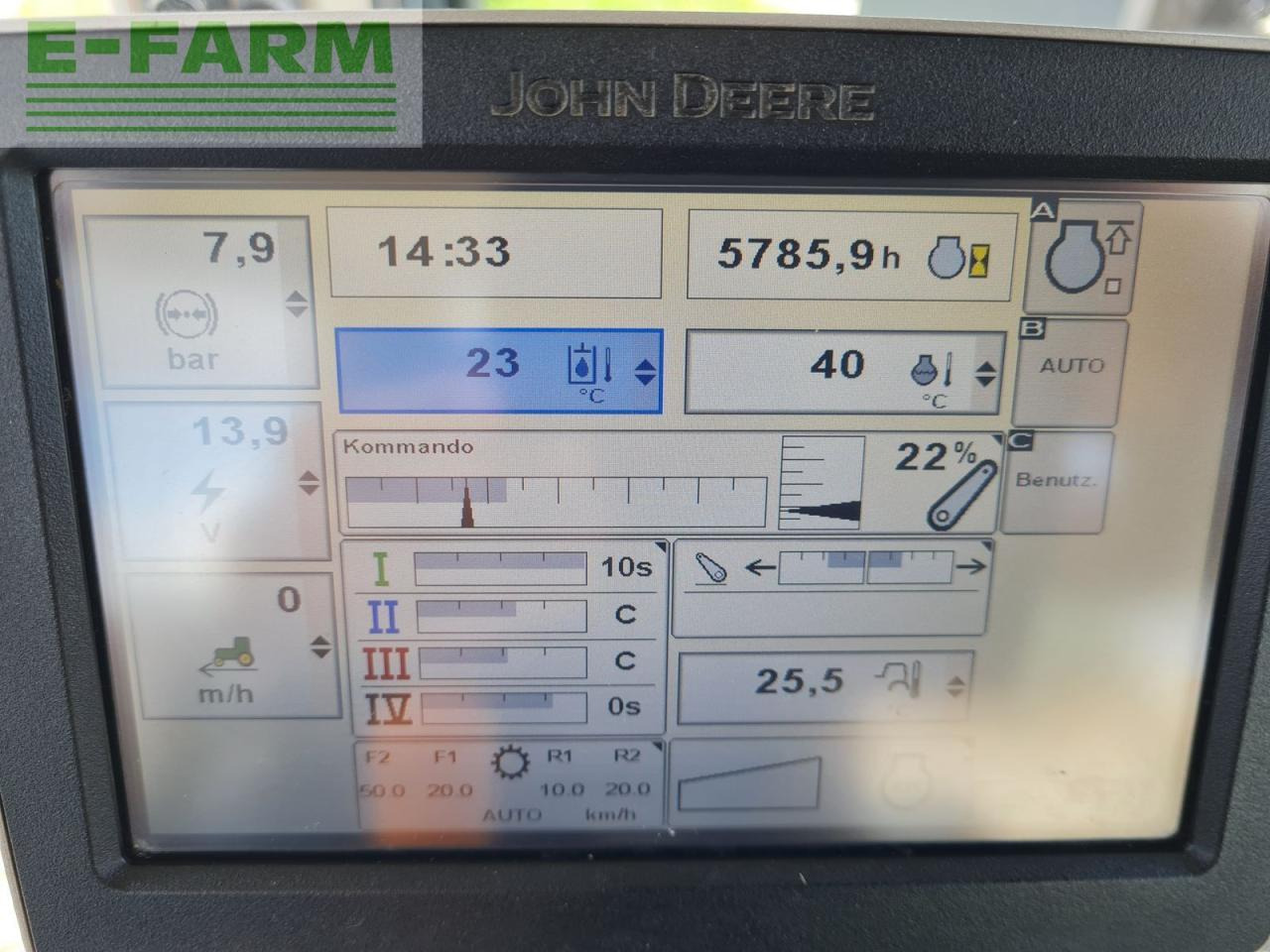 Трактор John Deere 7280r: фото 15