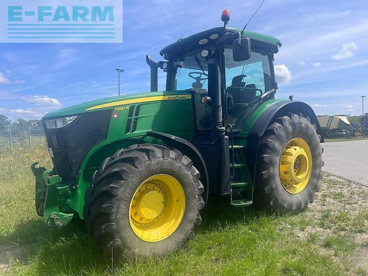 John Deere 7290r - Трактор: фото 2 John Deere 7290r - Трактор: фото 2