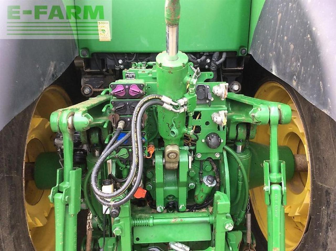 John Deere 7310 r - Трактор: фото 5 John Deere 7310 r - Трактор: фото 5