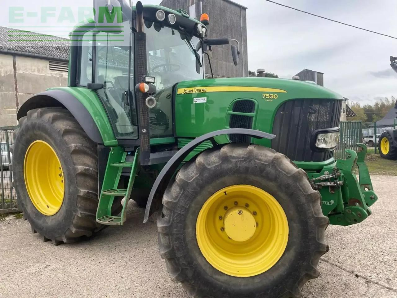 John Deere 7530premium - Трактор: фото 3 John Deere 7530premium - Трактор: фото 3